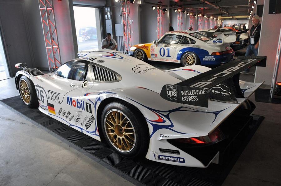  Porsche 911 GT1 98 LM 1998 года  (фото 2 из 9)